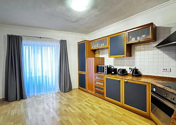 아파트 Sunshine In 슬리에마